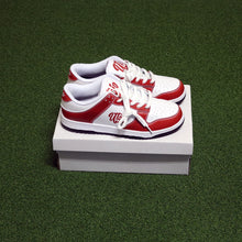 Load image into Gallery viewer, UTO IV &quot;Harlequin Poison&quot; Low-Tops
